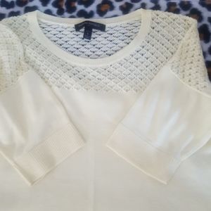 Light sweater short sleeve